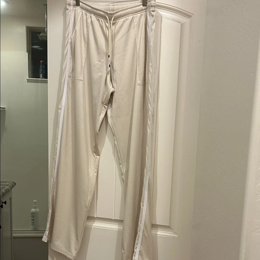 NWOT!! The Upside - Josie straight leg pant - Picture 2 of 5
